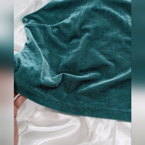 Urban Outfitters Women's US Large SeaGreen Soft Ribbed Pull Over Halter Crop Top - Picture 9 of 13